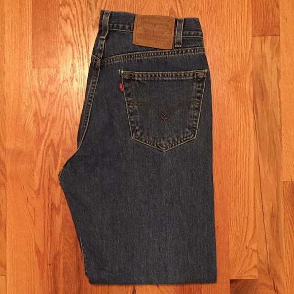 LEVI Jeans ๐ - Picture 2 of 4